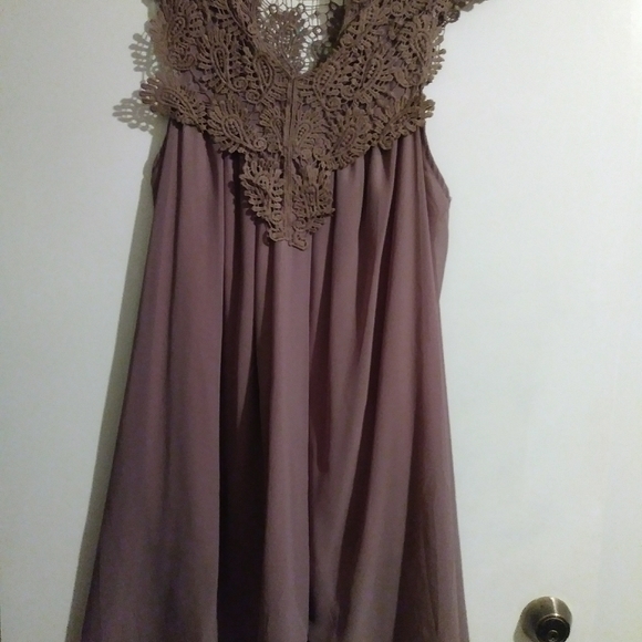 Main strip dress - Picture 5 of 5